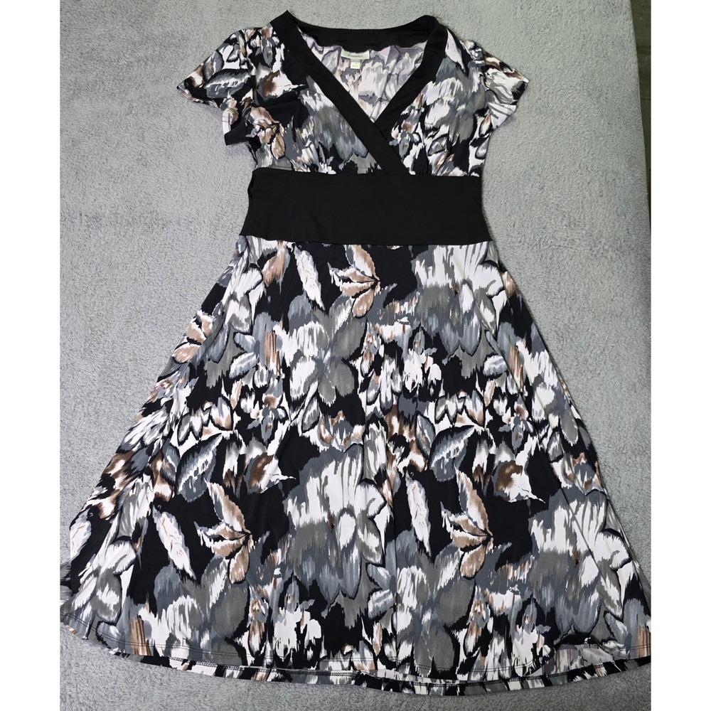 Dressbarn Womens 14 Faux Wrap Dress Black Grey‎ Floral Empire Waist Short Sleeve